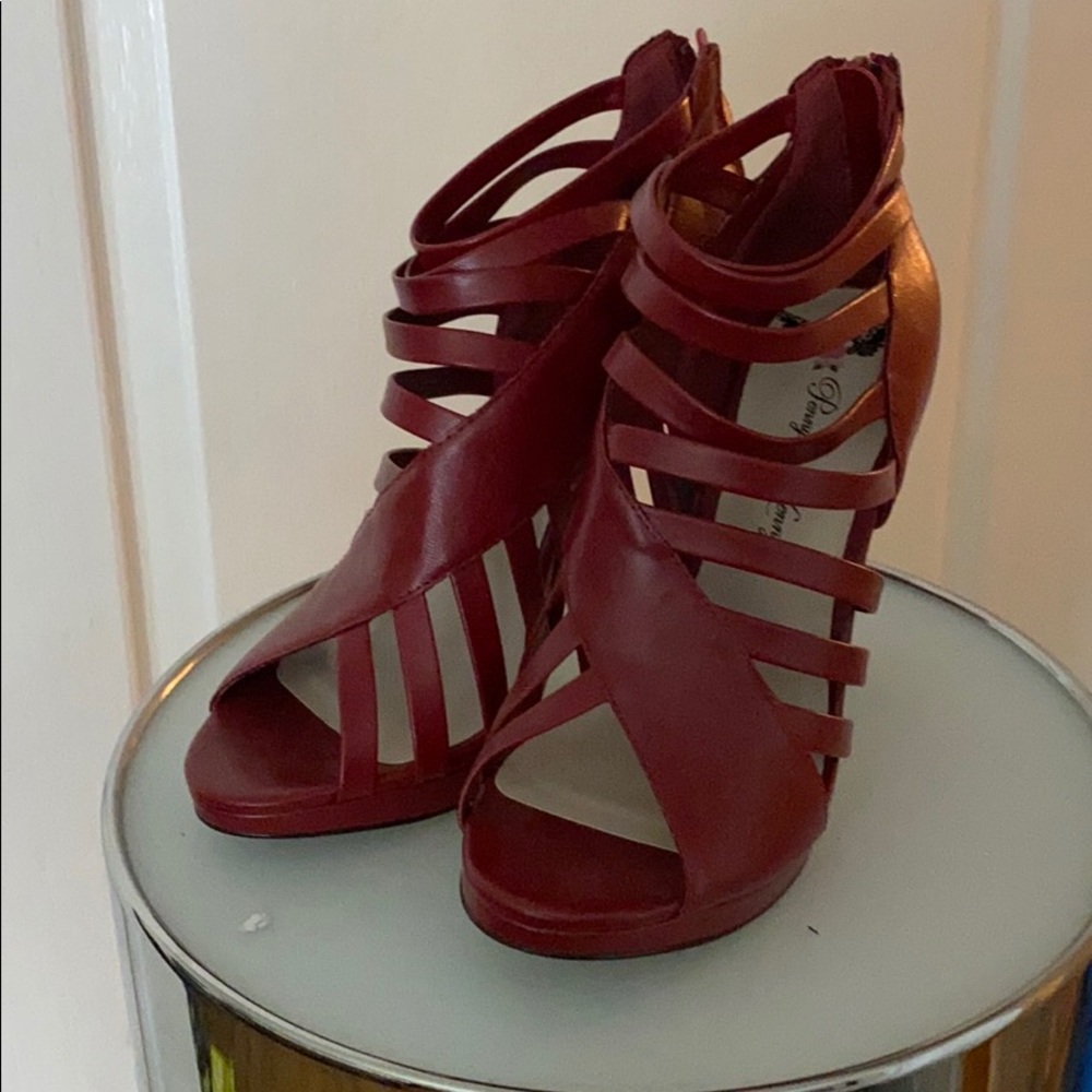 PENNY LOVES KENNY RUBY RED LEATHER HEELS - 8